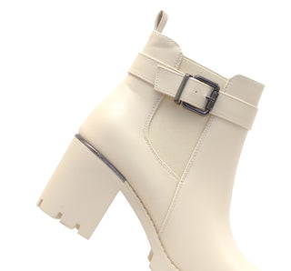 230929 Garrapata Botin Sintético Beige