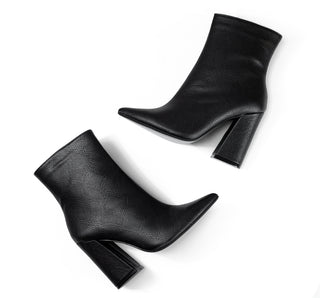 650101 Ozono Botin Sintético Negro