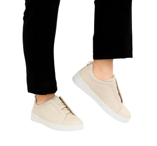 24001 Garrapata Tenis Sintético Beige