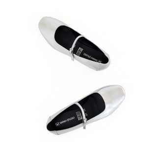 ES-02 Sarah studio Flats Napa metalica Plata