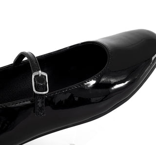 ES-02 Sarah studio Flats Charol Negro