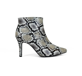 26506 Lady paulina Botin Charol Blanco