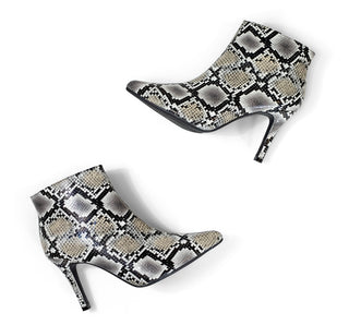 26506 Lady paulina Botin Charol Blanco