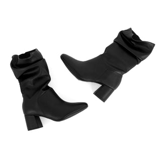 9076.102 Beira rio Bota Napa Negro