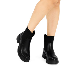 230968 Garrapata Botin Sintético Negro