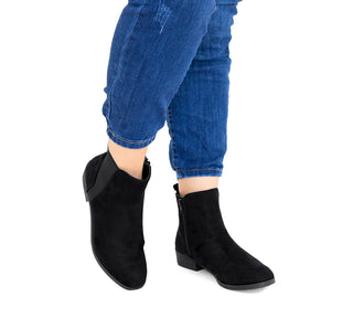 YX824 Garrapata Botin Sintético Negro