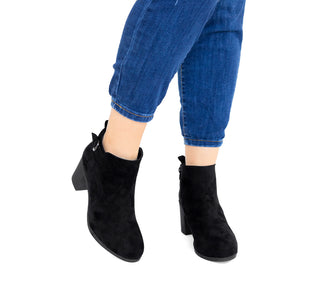 YX829 Garrapata Botin Sintético Negro