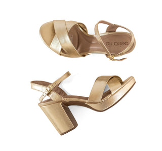 8371.201 Beira rio Sandalia Metalizado premium Oro
