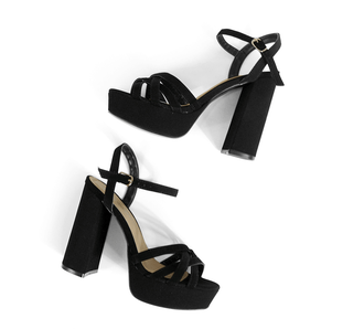 17302 Lady paulina Sandalia Nubuck Negro