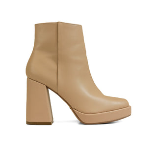 25501 Lady paulina Botin Nairobi Maquillaje
